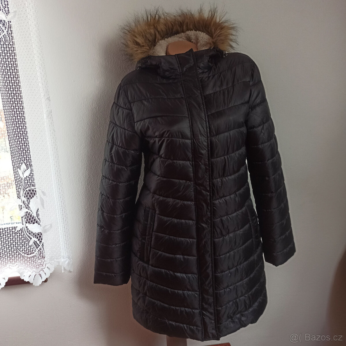 dámská zimní bunda - kabát s kapucí eur 42 TOP STAV