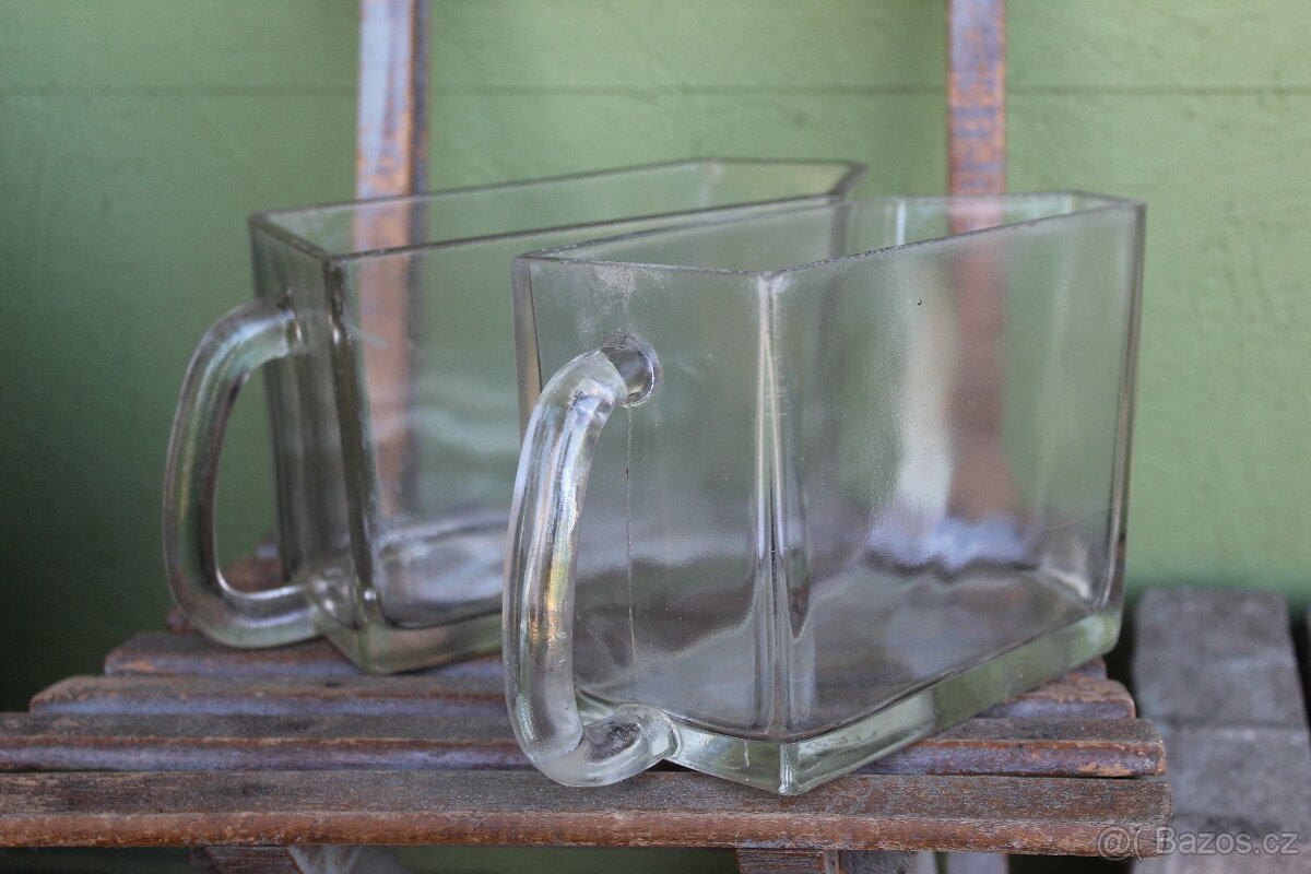 Skleněné šuplíky