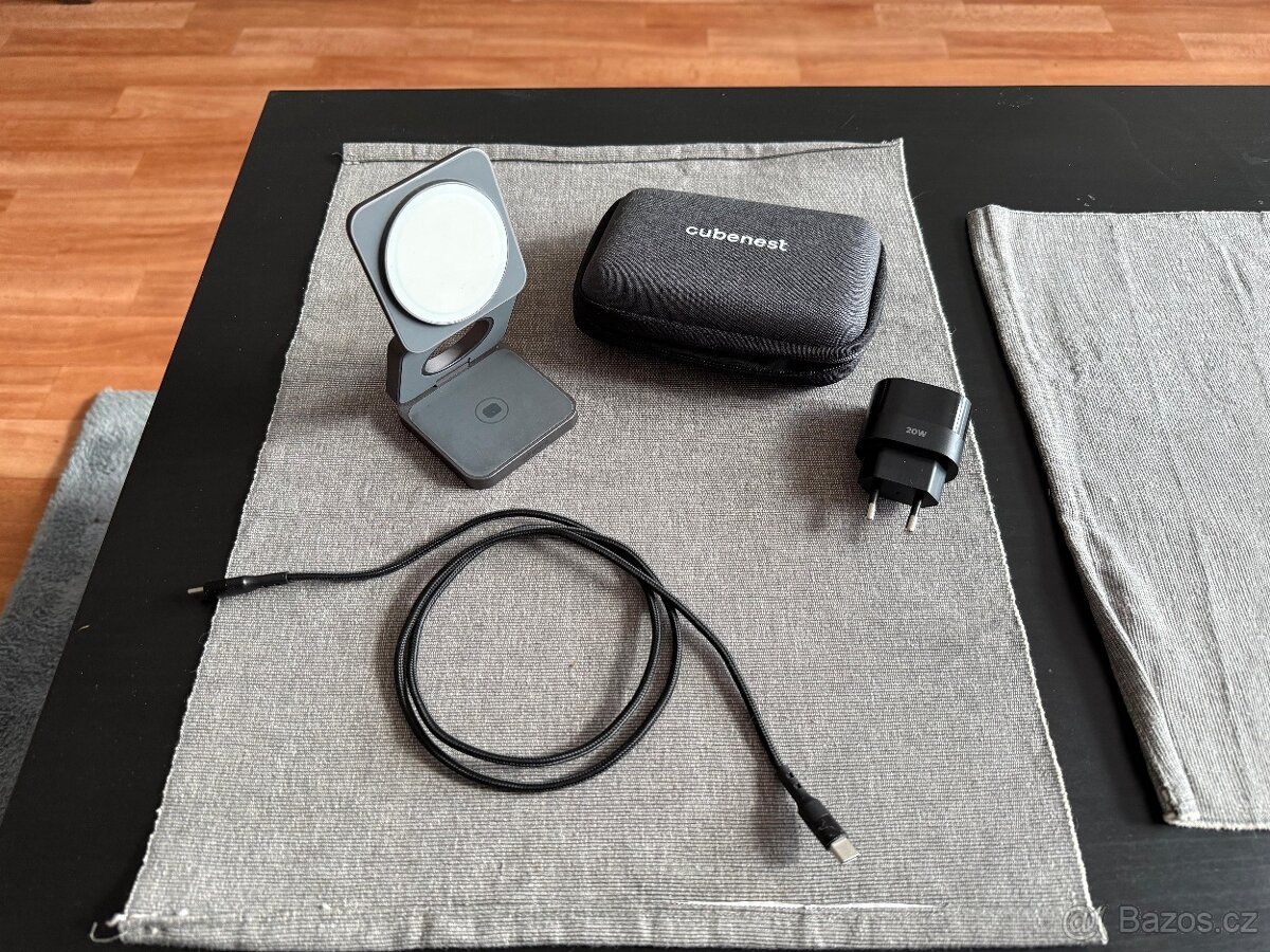 CubeNest S312 Pro Space Grey Bezdrátová magnetická nabíječka