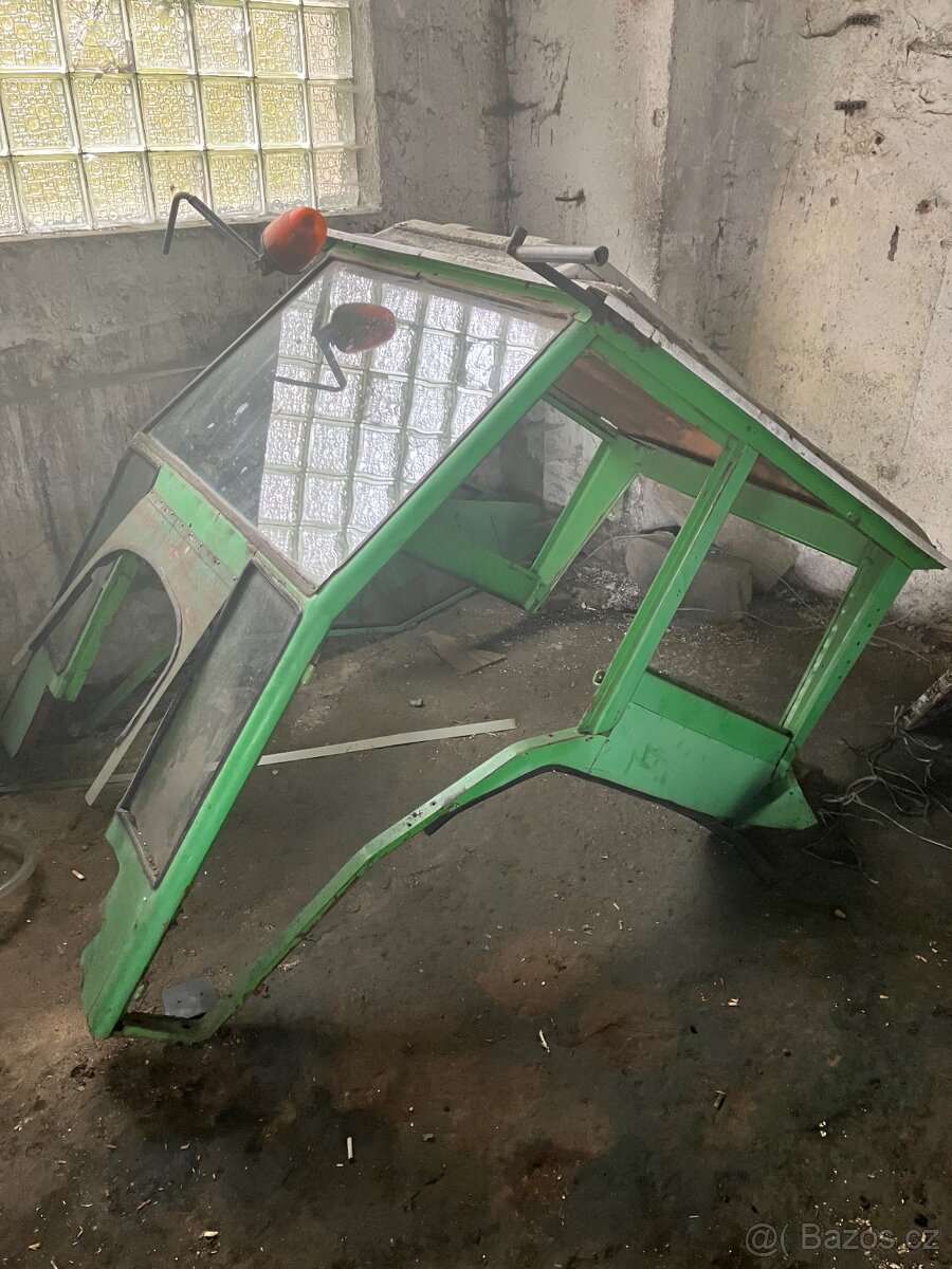 Kabina na traktor