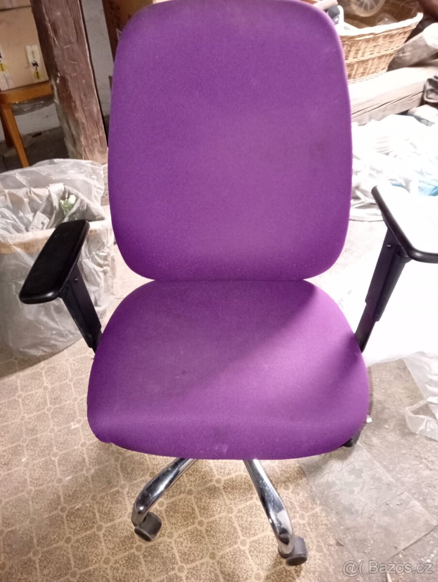 Kancelářská židle