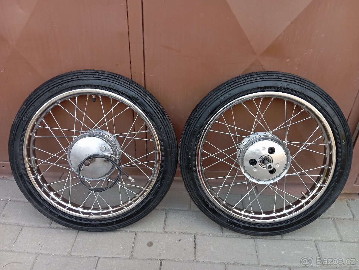 JAWA 555/05 KOLA PĚKNÝ CHROM