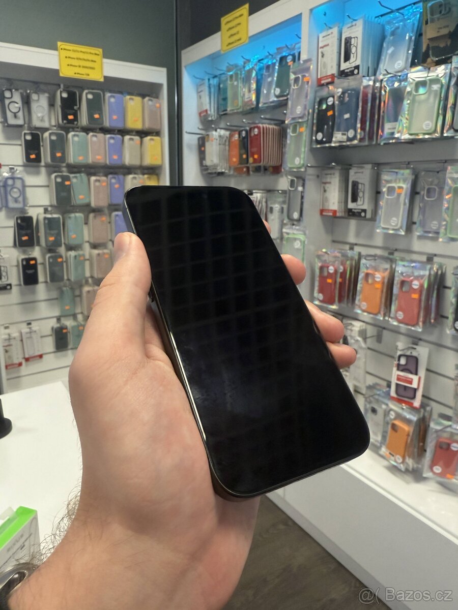 iPhone 15 Pro 256GB Black Titanium E-SIM