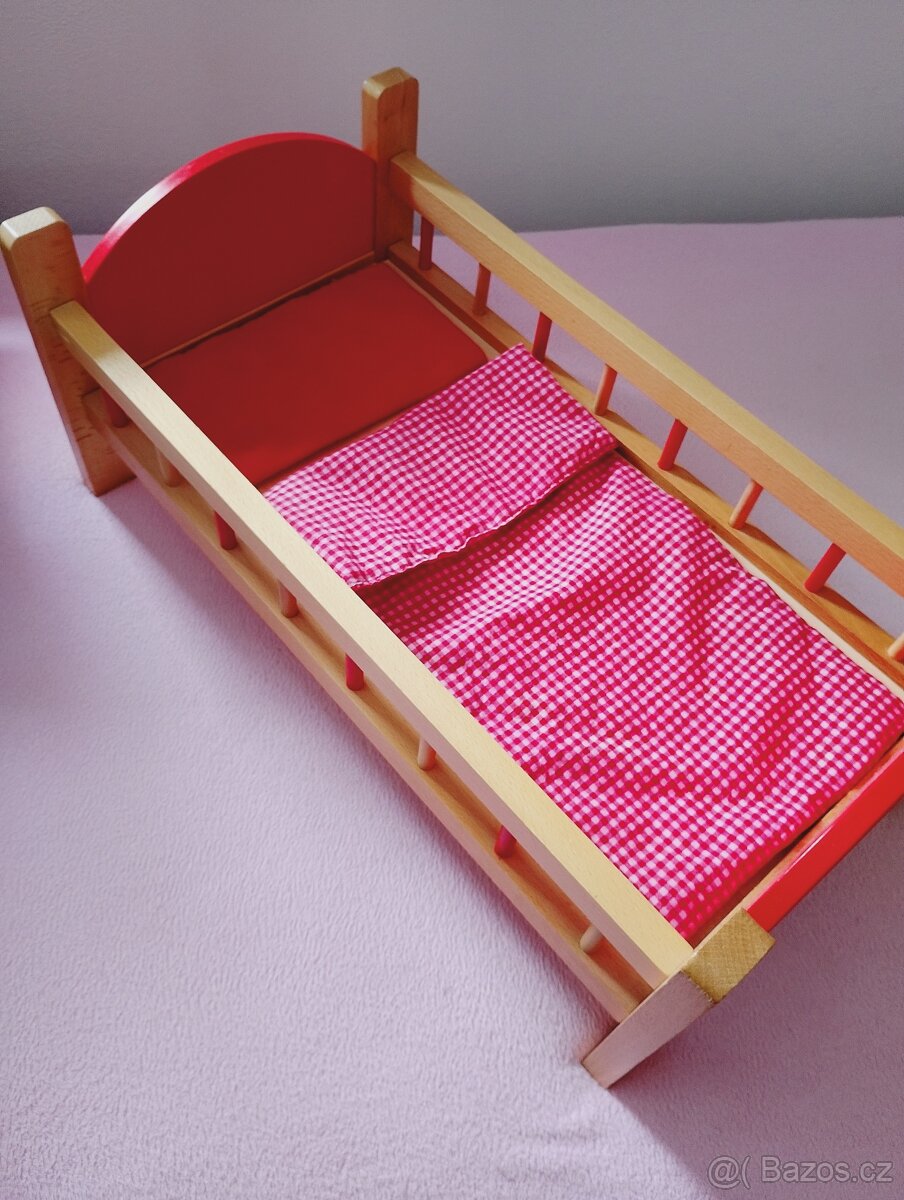 Postýlka pro panenky dřevěná