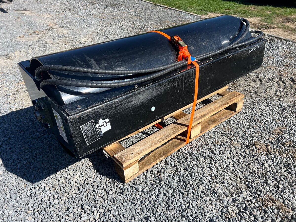 Vibrační válec noví na Smykový Nakladač