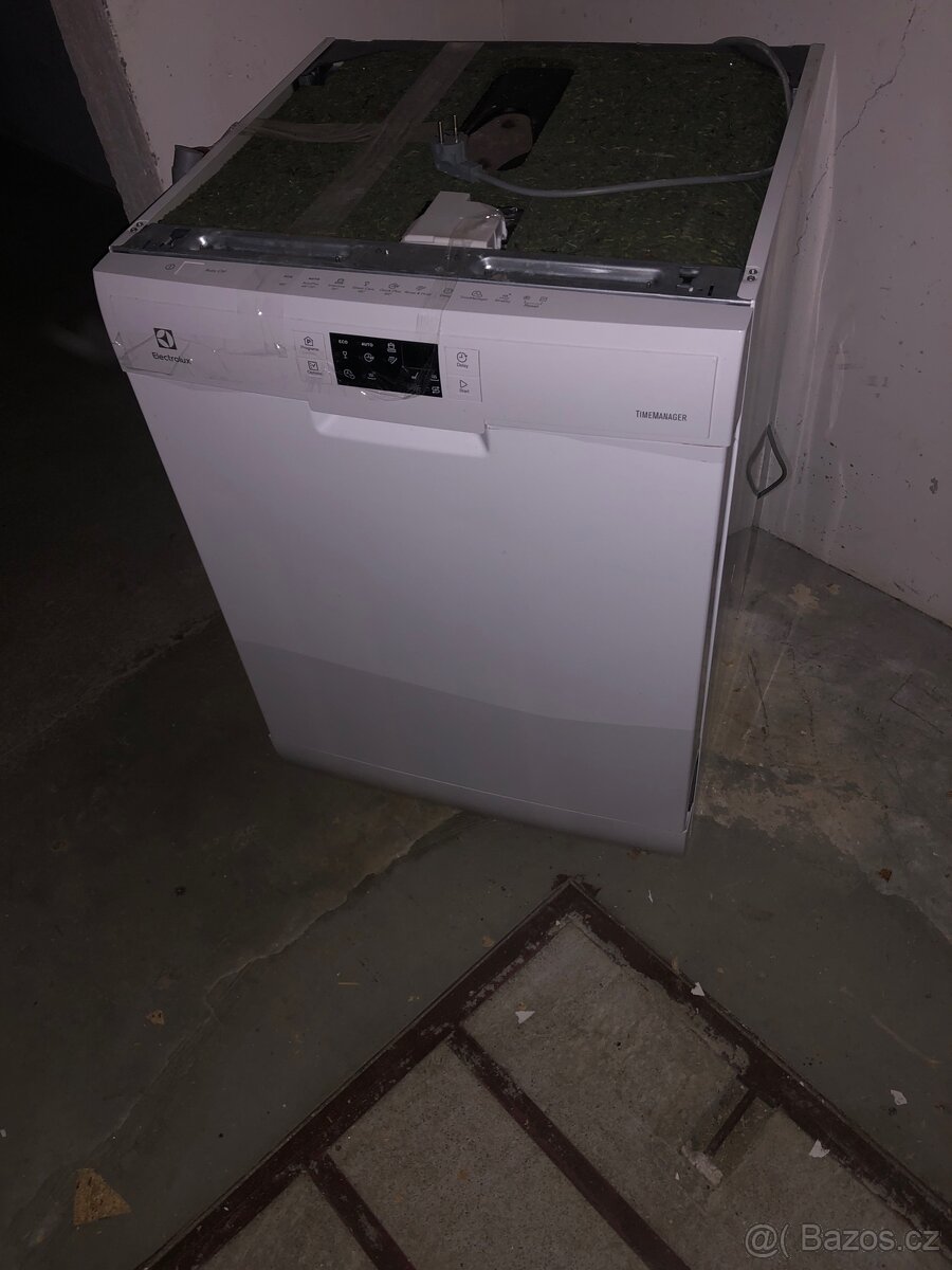 Electrolux myčka 60cm