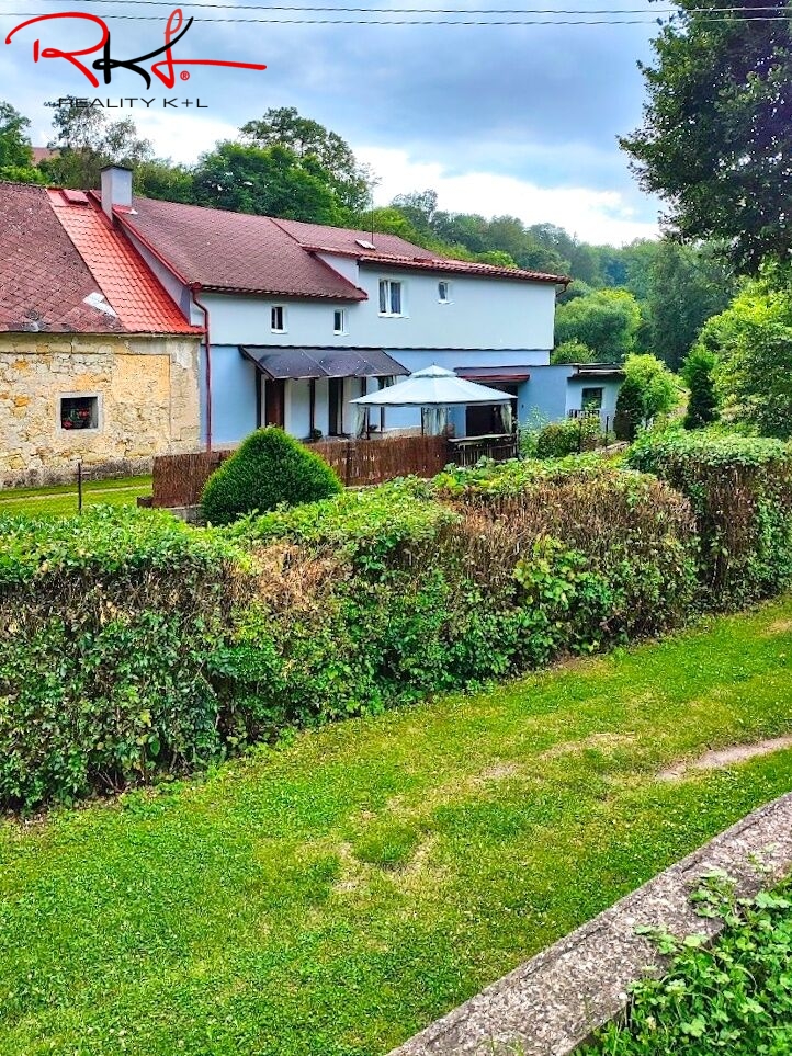 Prodej, rodinný dům, dvě garáže, Strenice, okr. Mladá Bolesl