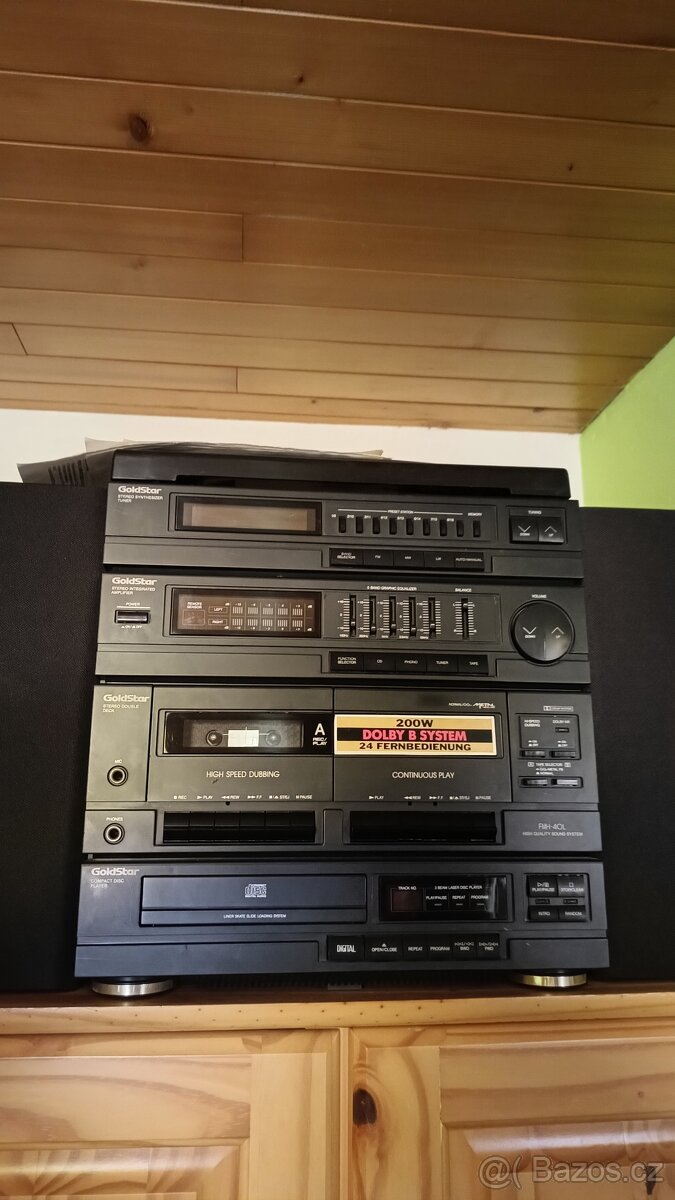 Hifi věž + 2 velké reproduktory