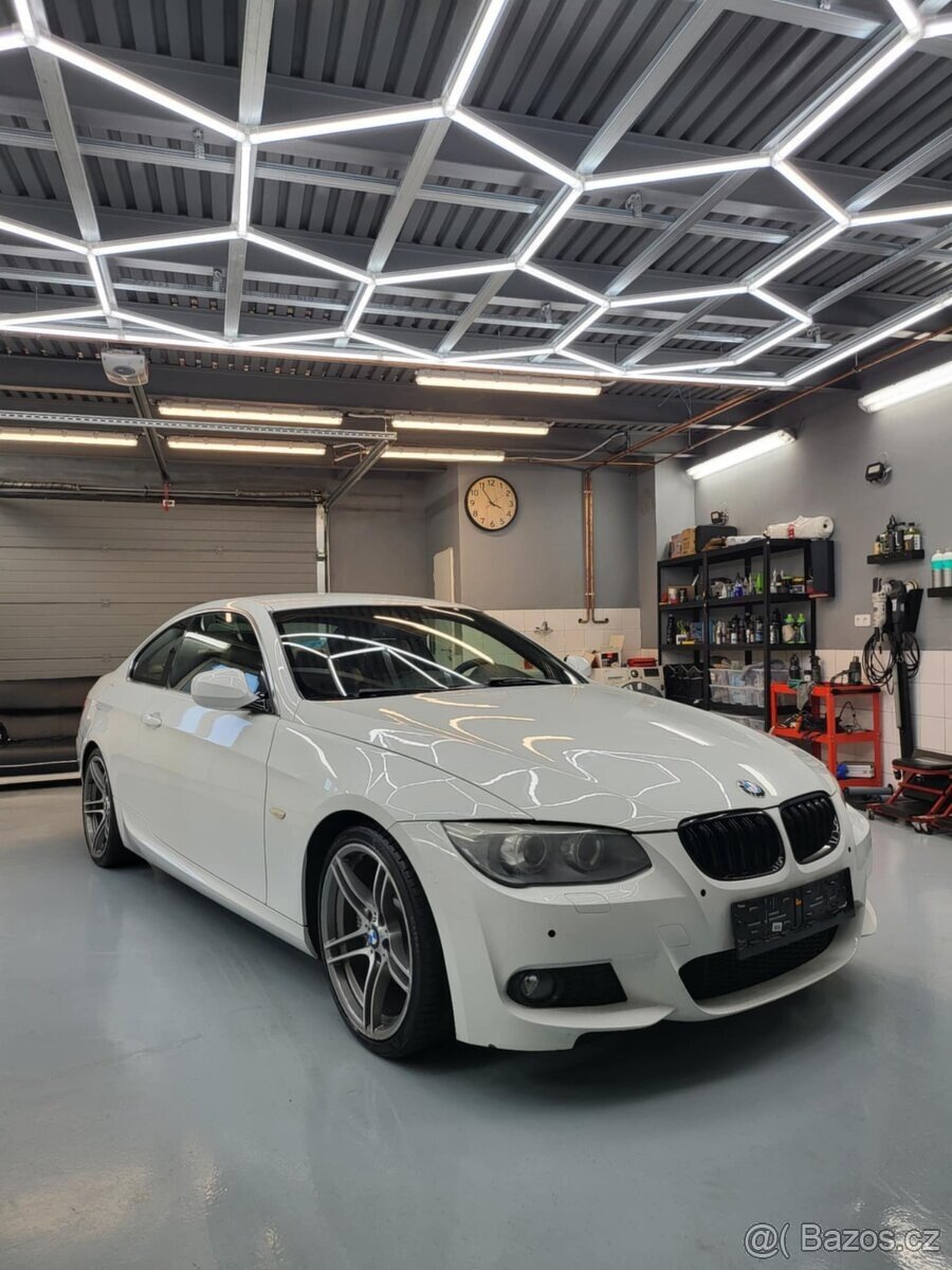 BMW 325i E92 na splátky BEZ příjmů a registrů i exekuce