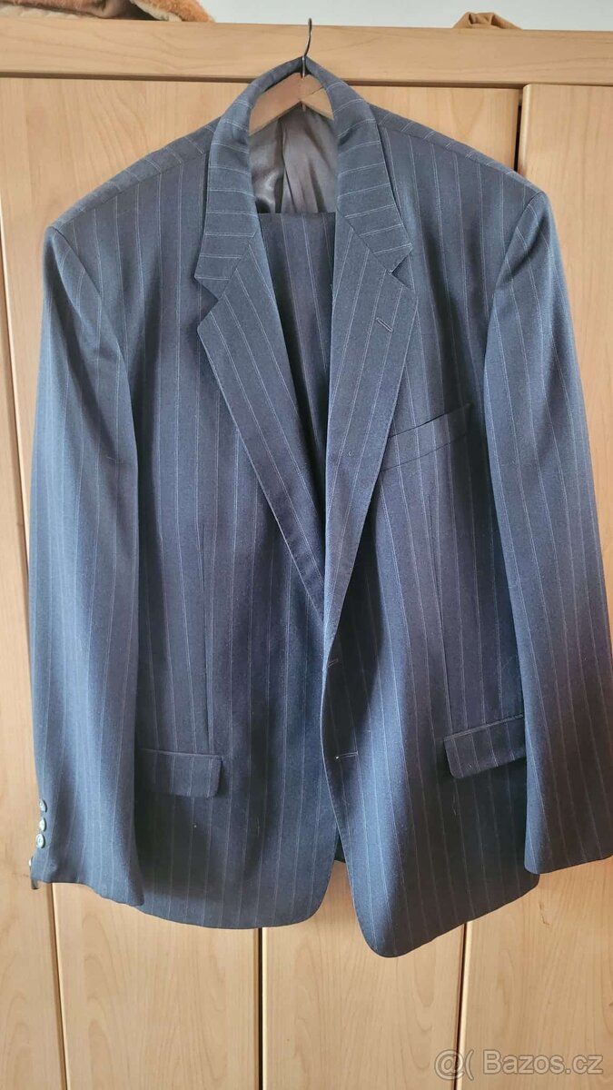 Pánský oblek šedý proužek Toscany