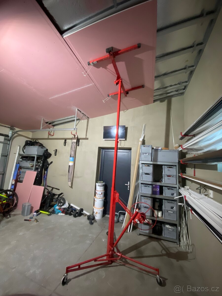 Zvedák na sádrokarton