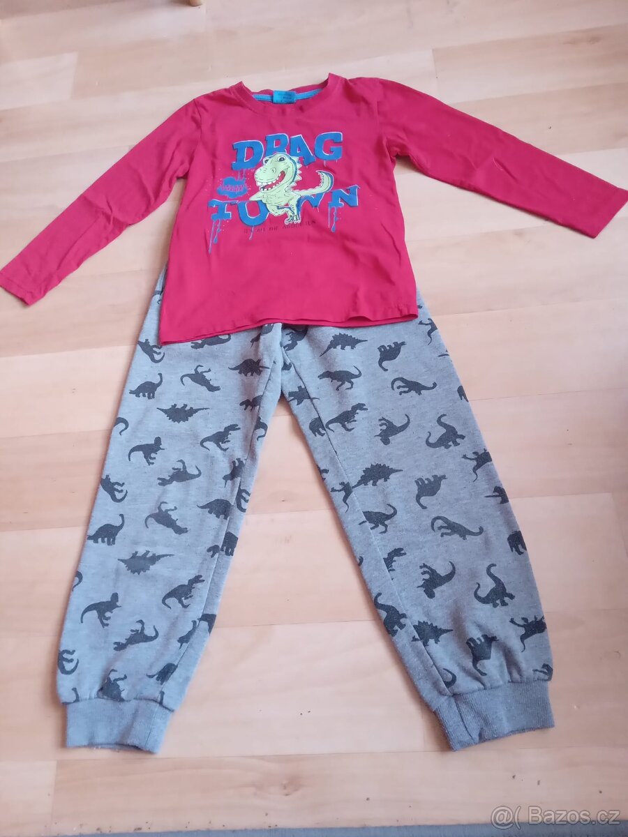 DINO komplet vel.122/128