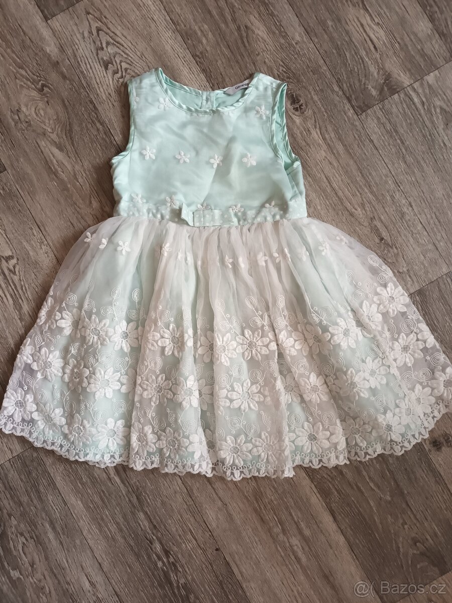 Zeleno-bílé šaty, vel. 4 - 5 let