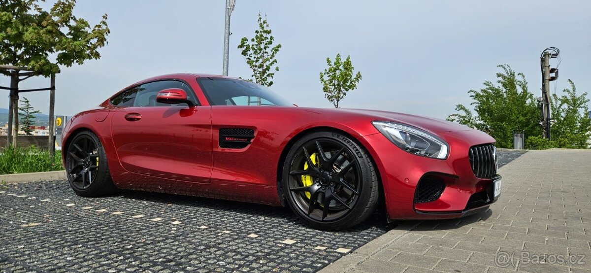 MERCEDES-BENZ AMG GT