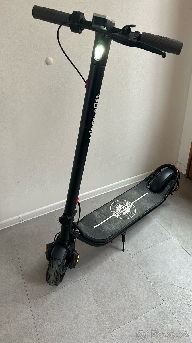 Elektrokoloběžka Urban drift 300W