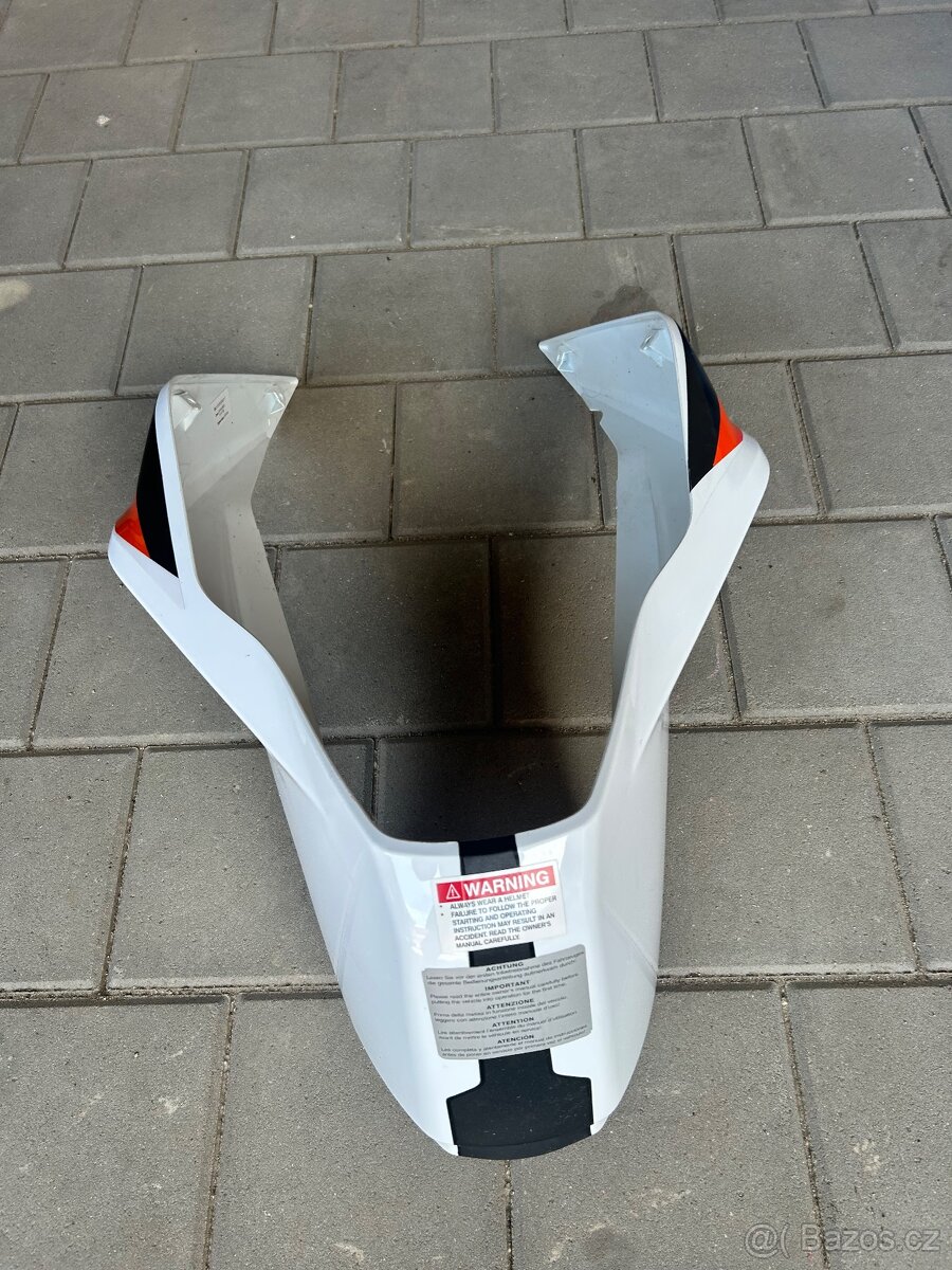 Plast nádrže KTM 890 duke R