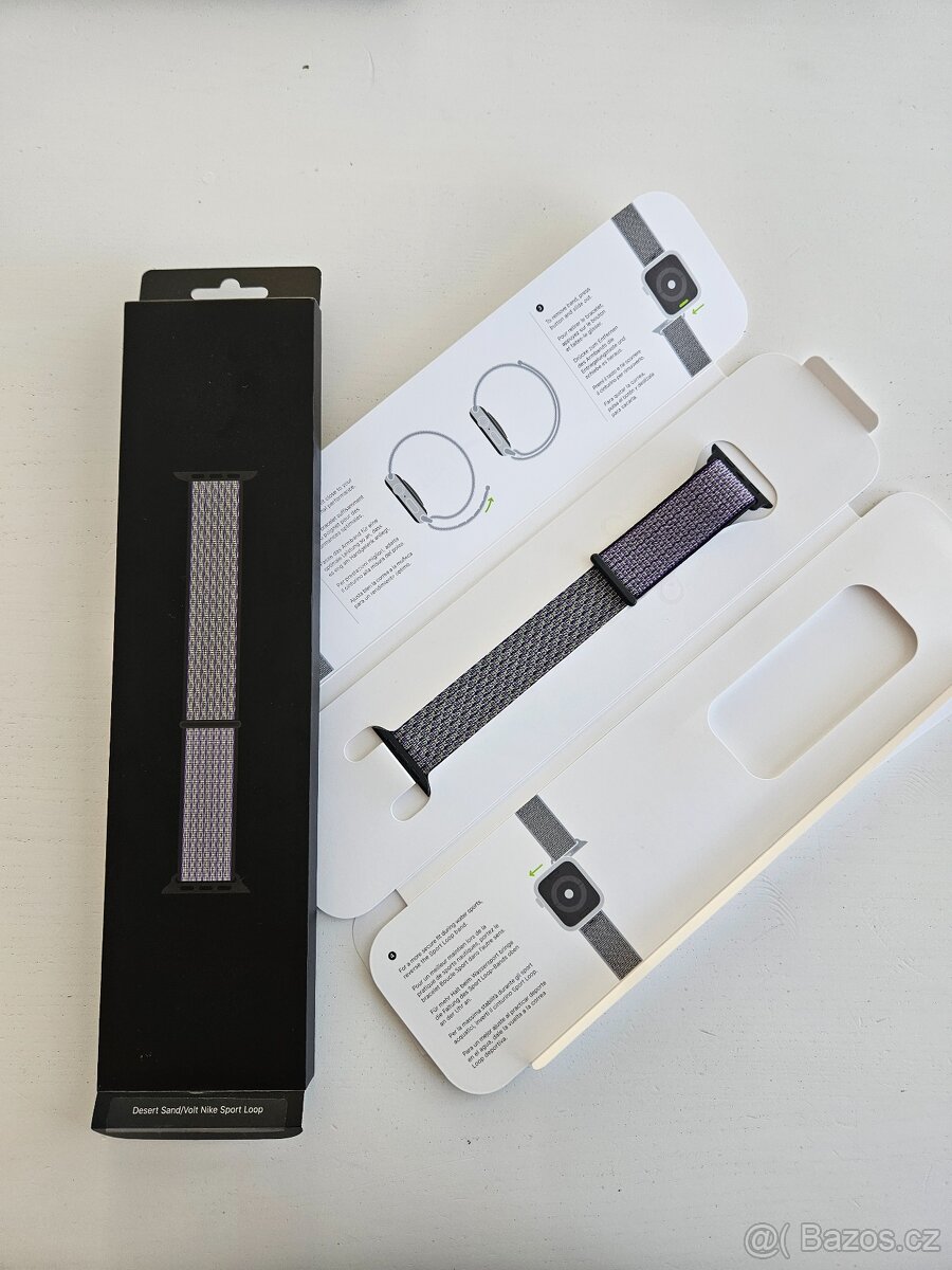 Originál textilní řemínek Nike Apple watch