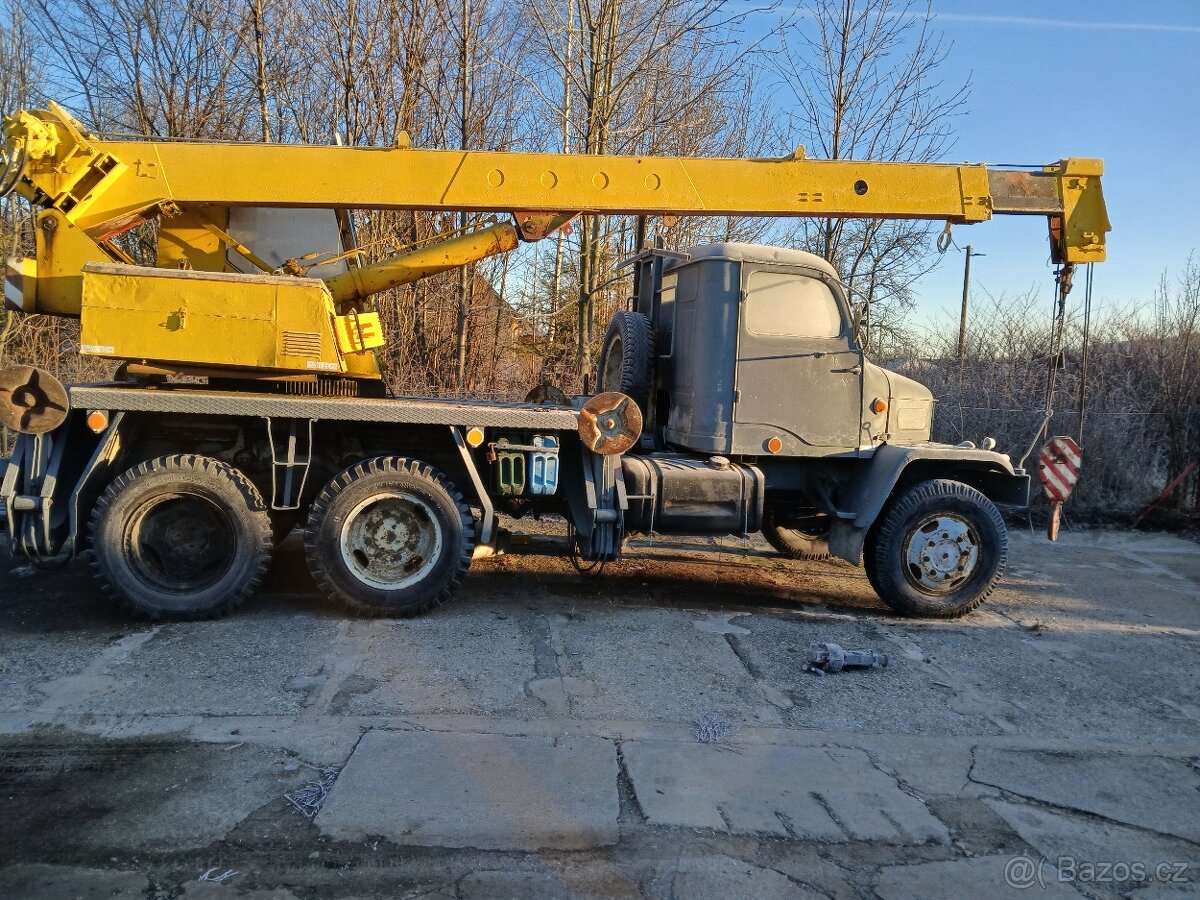 Praga V3S AD 080 jeřáb