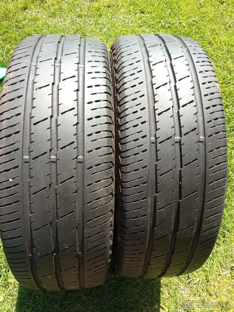 2 letní pneumatiky Continental 235/65/16C