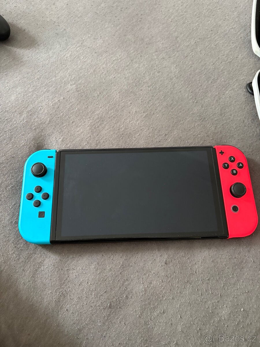 Herní konzole Nintendo Switch (OLED model)