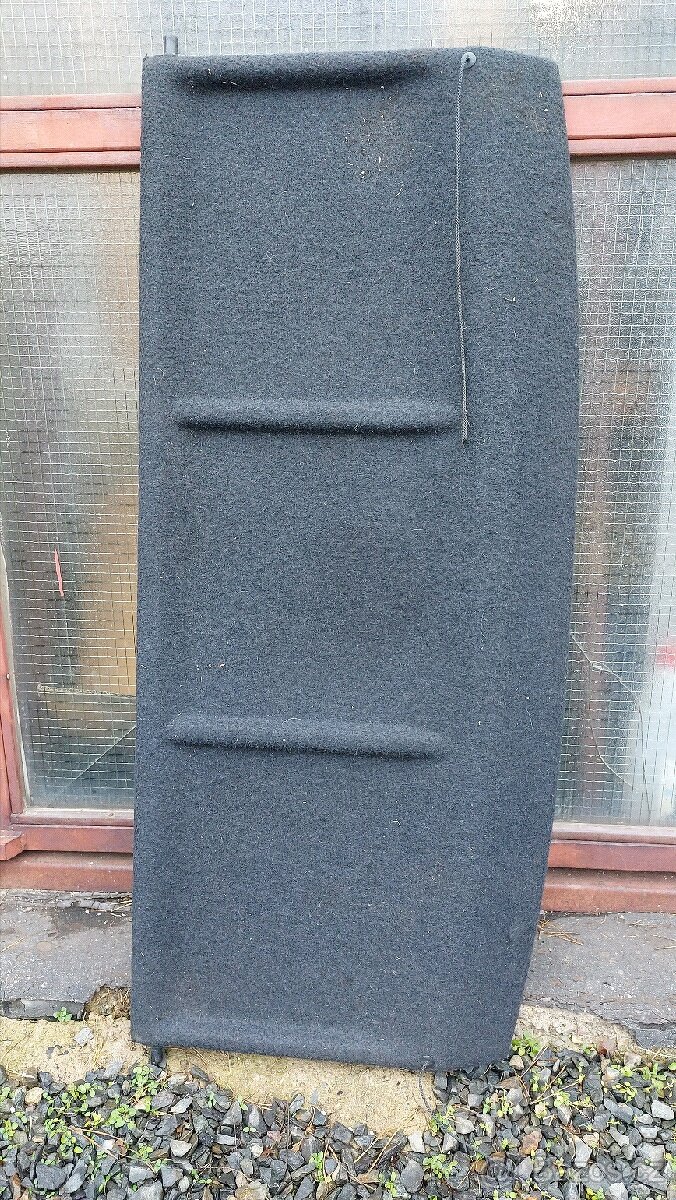 Plato kufru Citroën Saxo