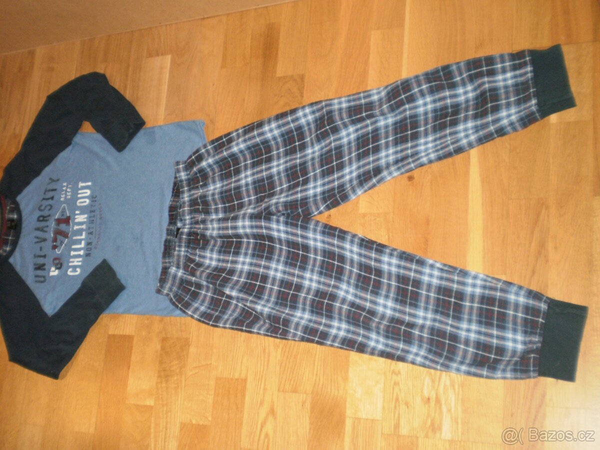 DĚTSKÉ PYŽAMO