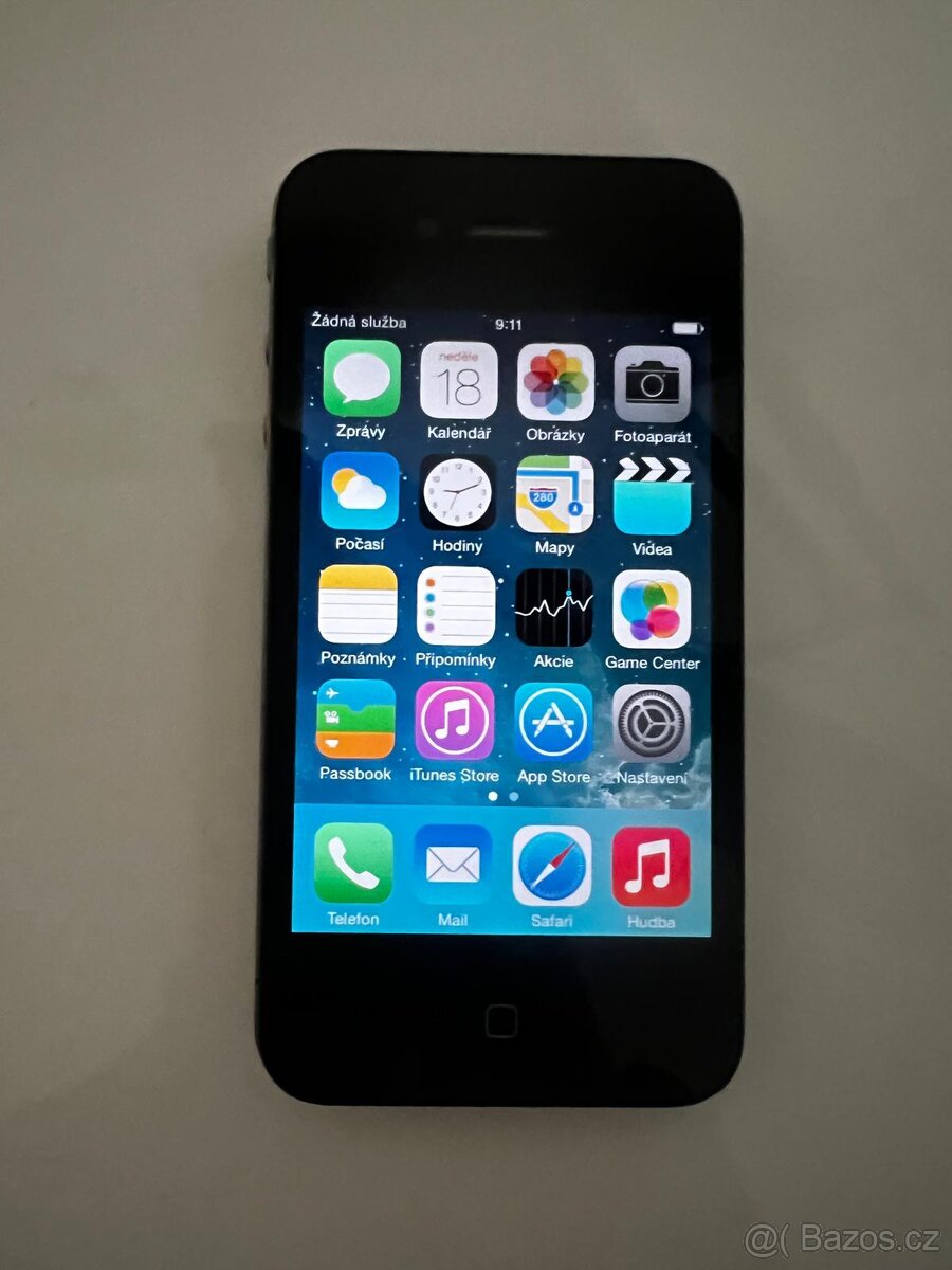 iPhone 4 32GB------  prodáno -----