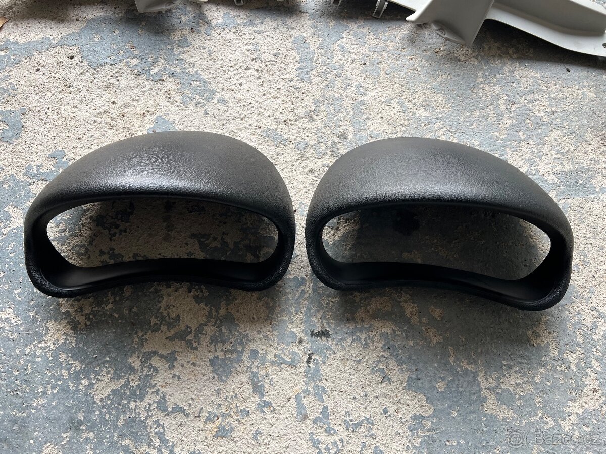 Kryt palubniho budiku Peugeot 206