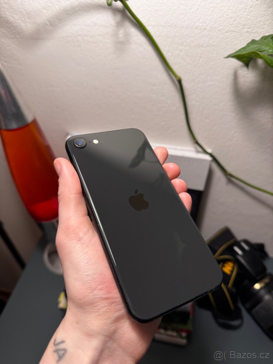 iPhone SE (2020) - 64GB, Space Grey