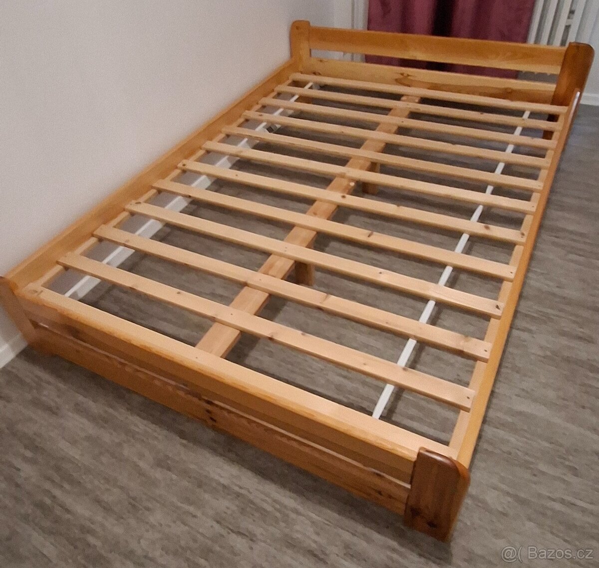 Postel z masivu 140x200 včetně roštu
