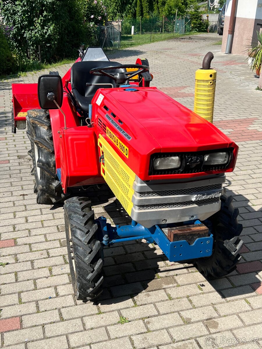 KUBOTA B1600 D