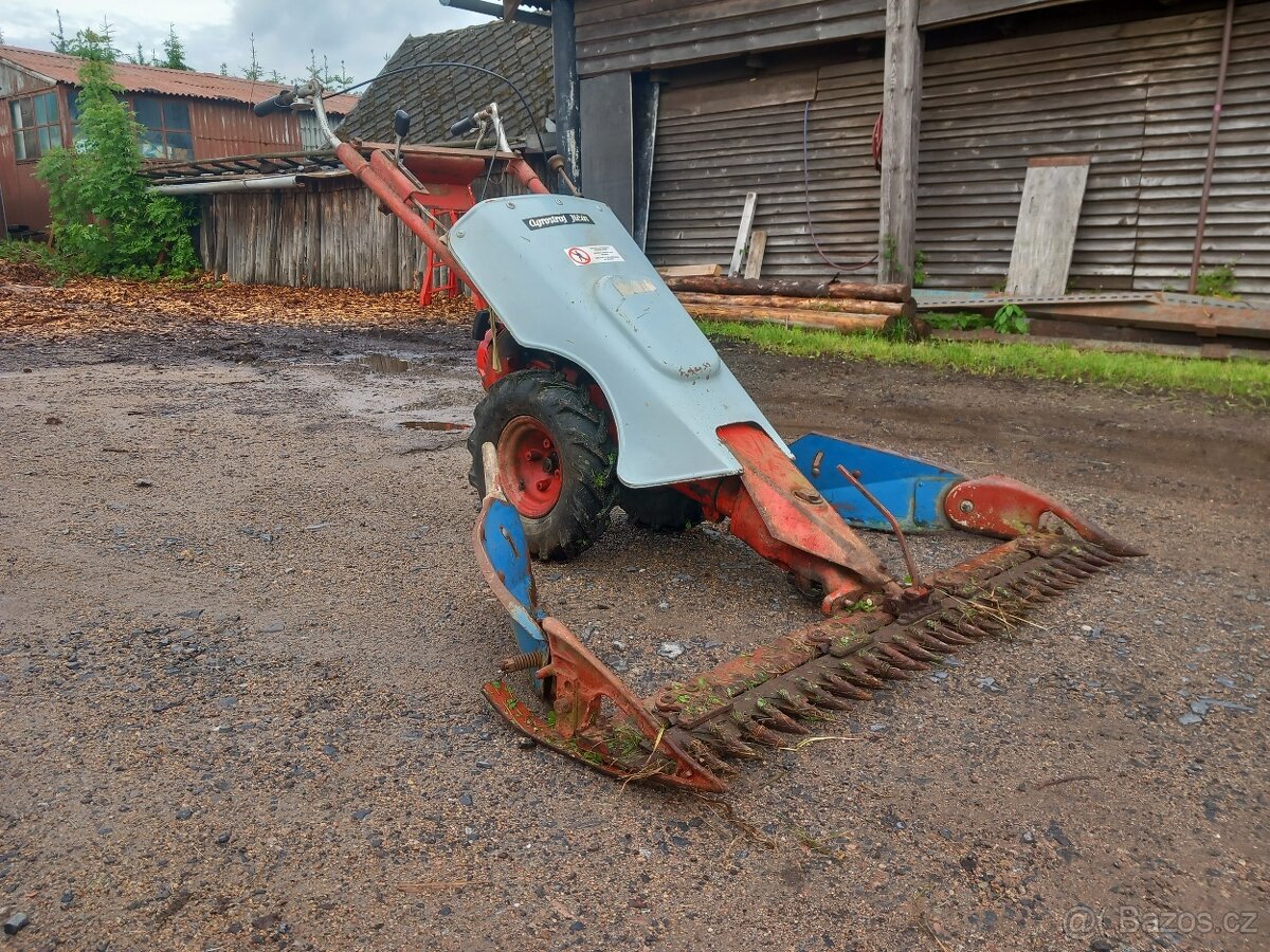 prodám sekačku mf70