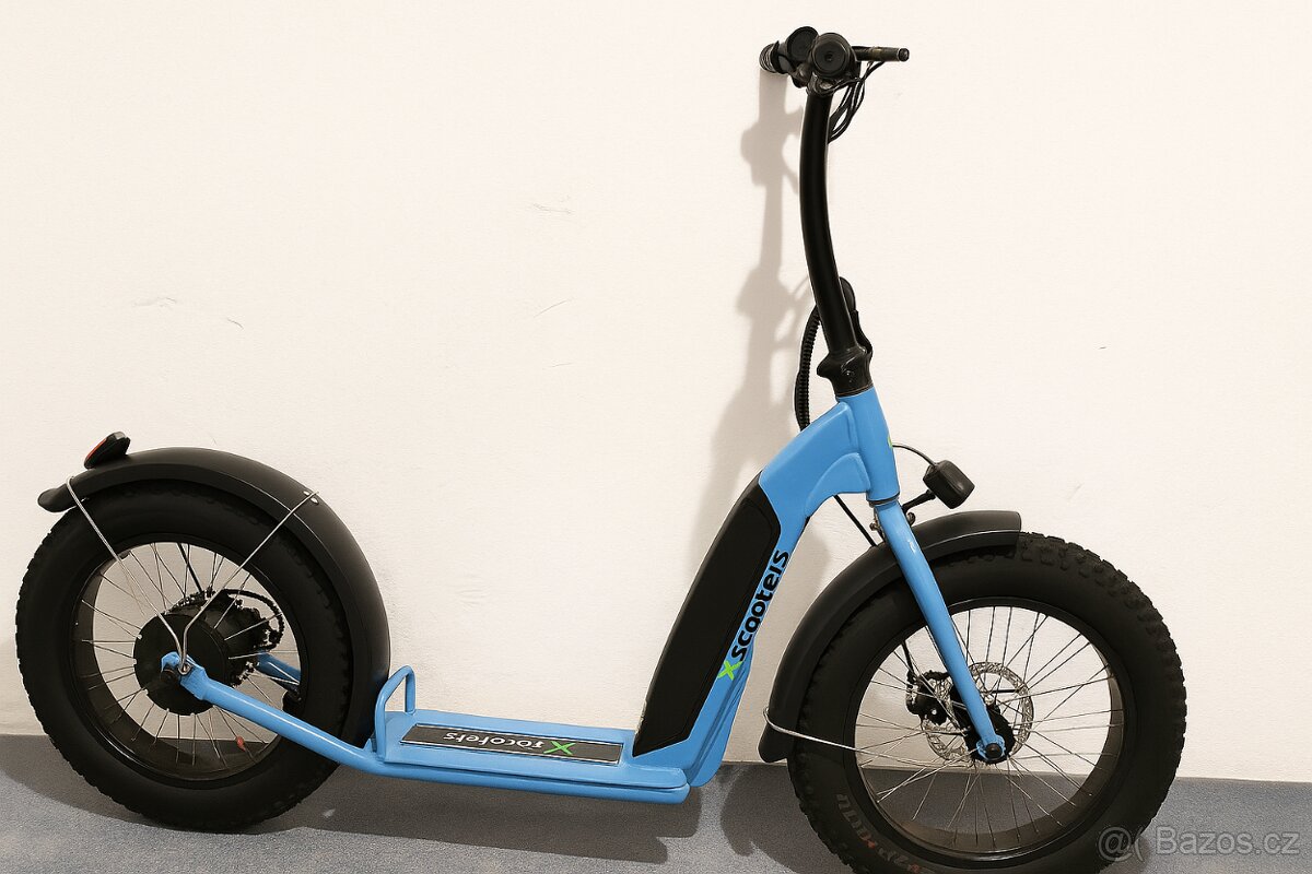 Elektrokoloběžka Scooter XT07–skvělý stav,koupena 10/23