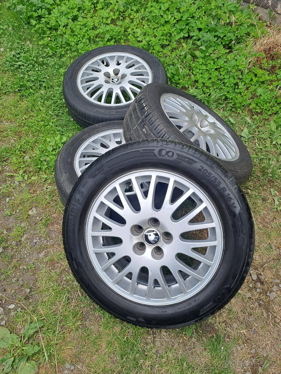 Alu kola 5x100 originál Škoda Octavia I 205/55 R16