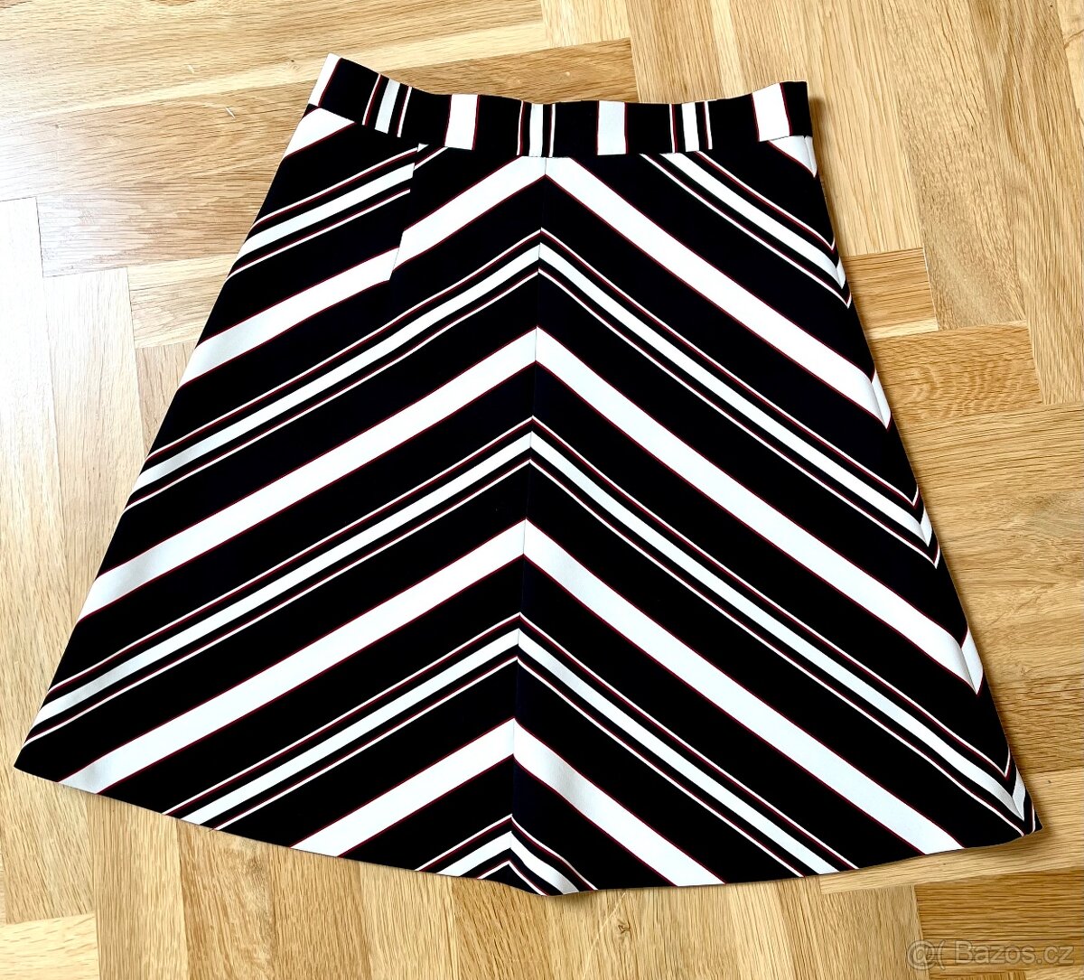 ZARA WOMAN sukně – NOVÁ, elegantní střih do „A“