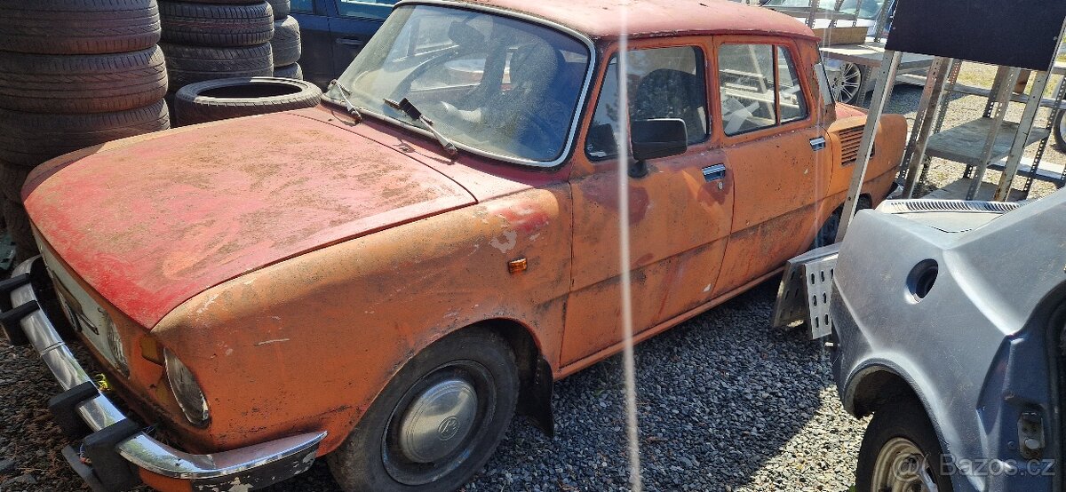 Skoda 100