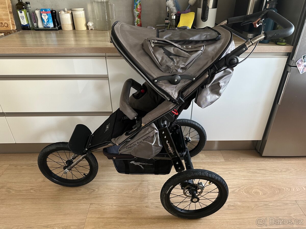 Prodám sportovní kočárek TFK Joggster 16