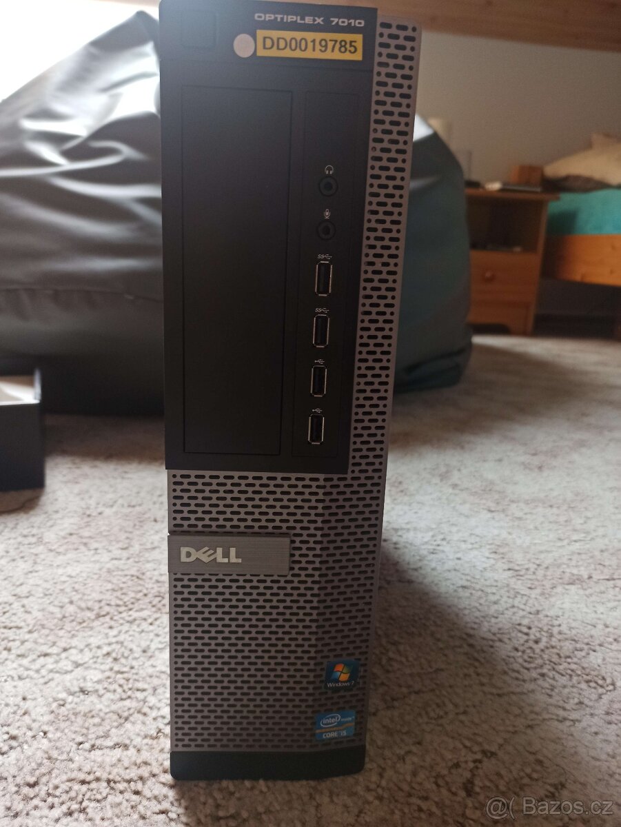 Dell PC–i5, 4GB RAM, 500GB HDD, Windows 10 + klávesnice myš