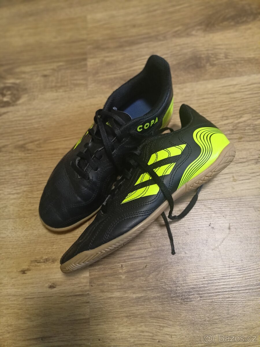 Salove kopacky Adidas Copa sense 38