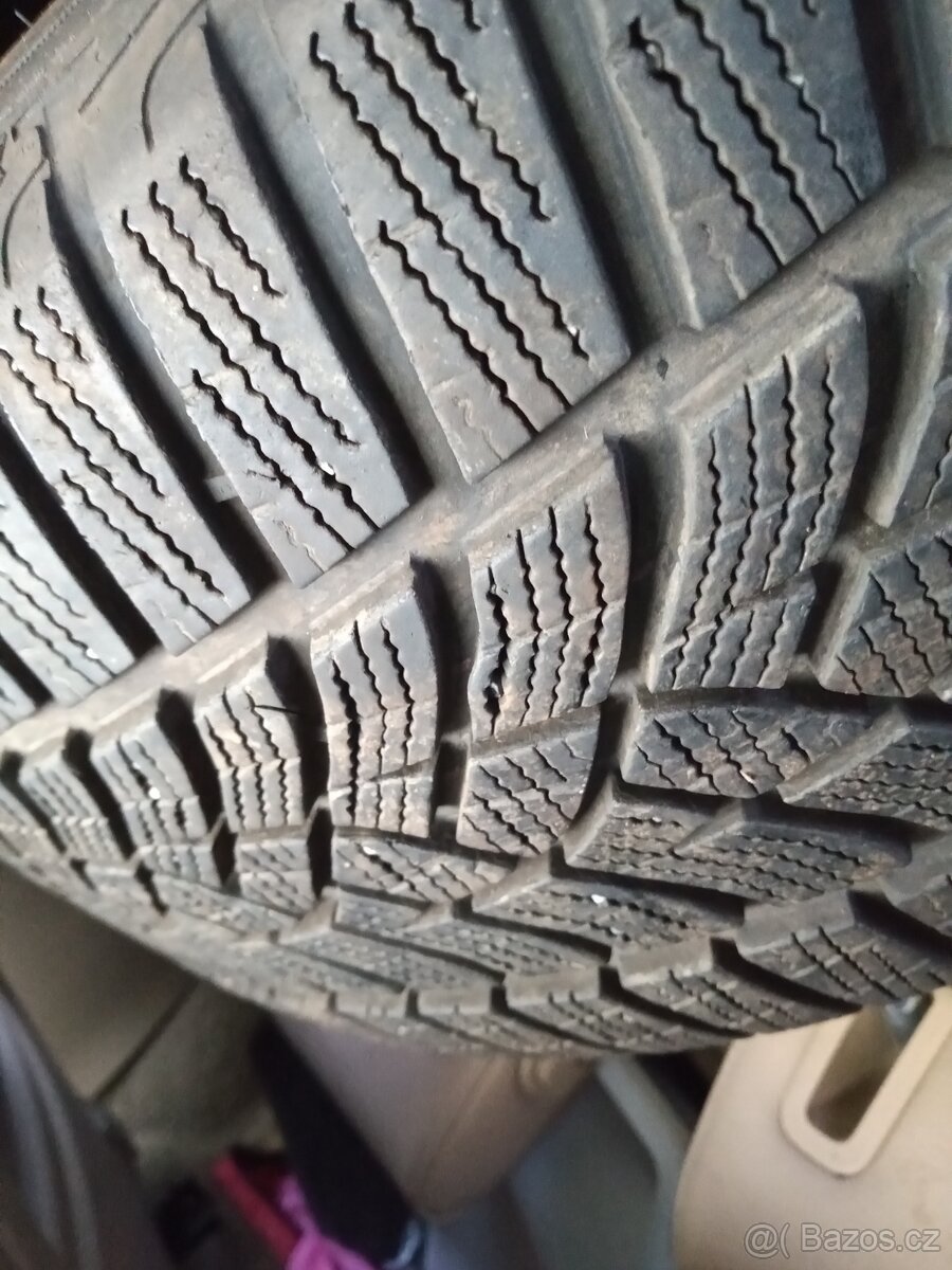 225/45/R18 Goodyear zimní pneumatiky