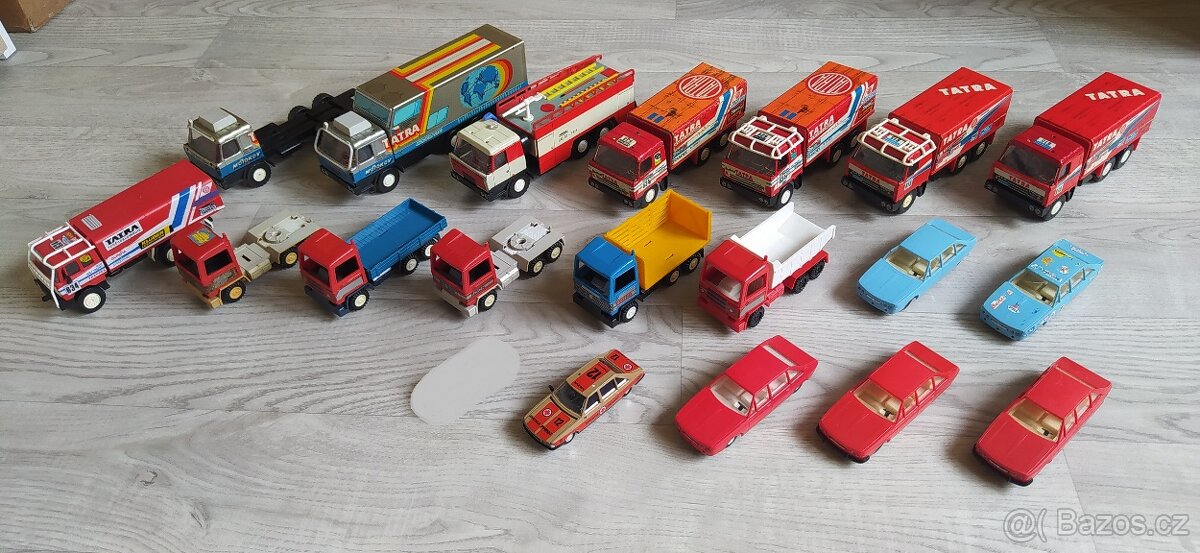 autíčka - modely TATRA starší, různé