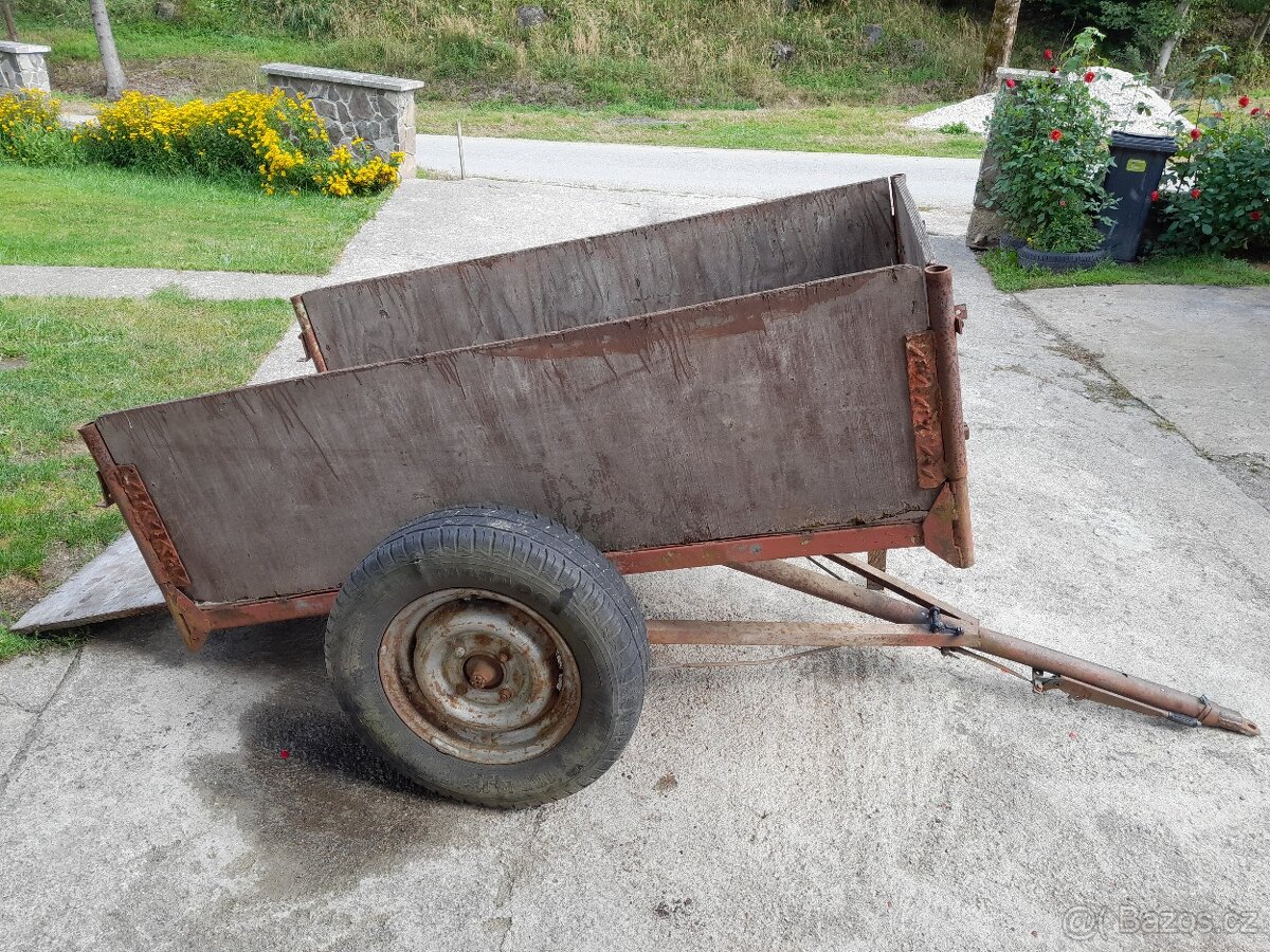 přívěsný vozík sklopny