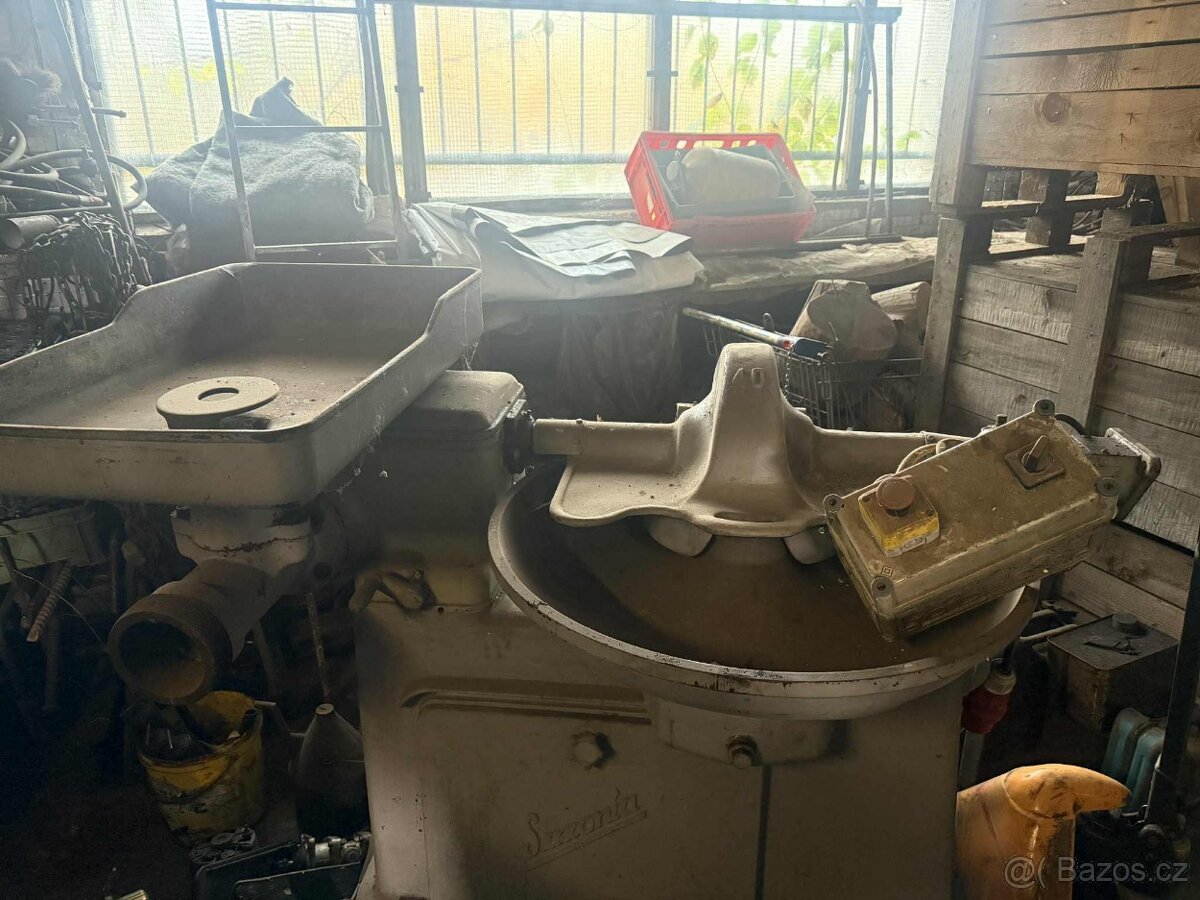 Řeznický kutr dvojče