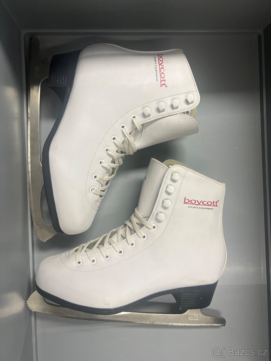 Dámské lední brusle vel. 38