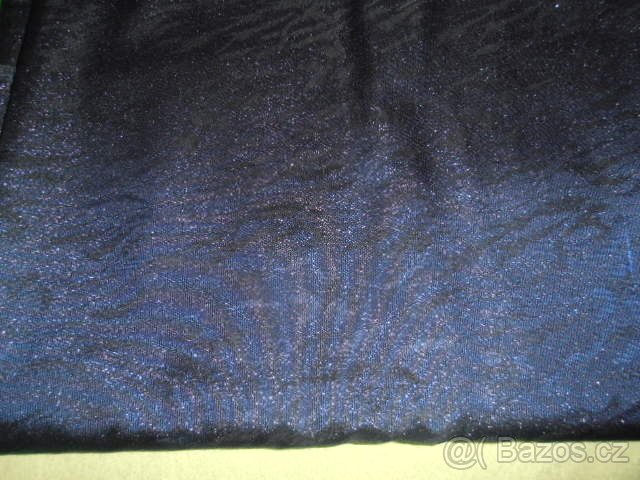 Krásná nová látka na šaty velmi levně