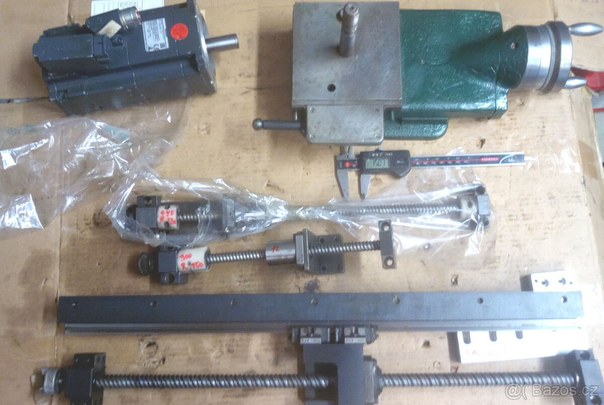 Kuličkový šroub, s domky