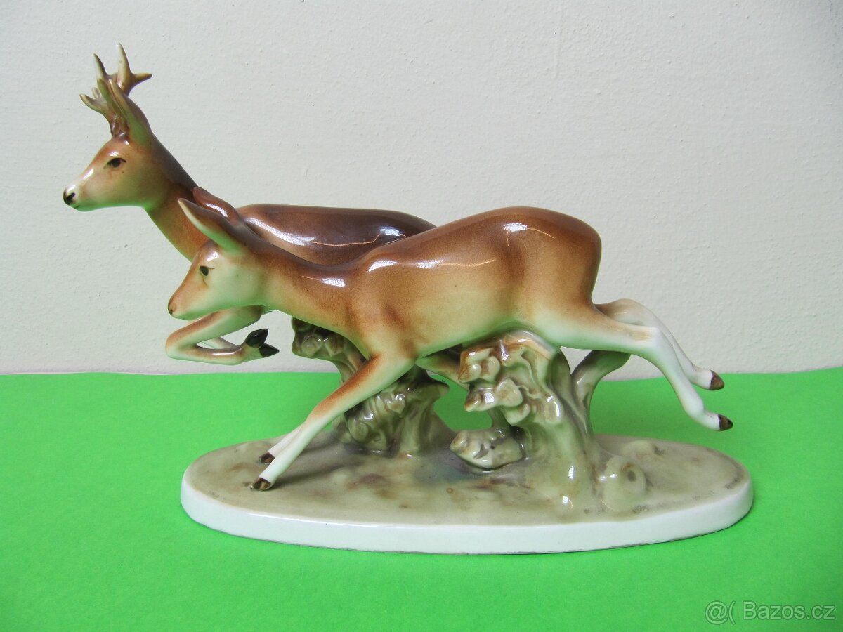 sousoší Běžící srnky