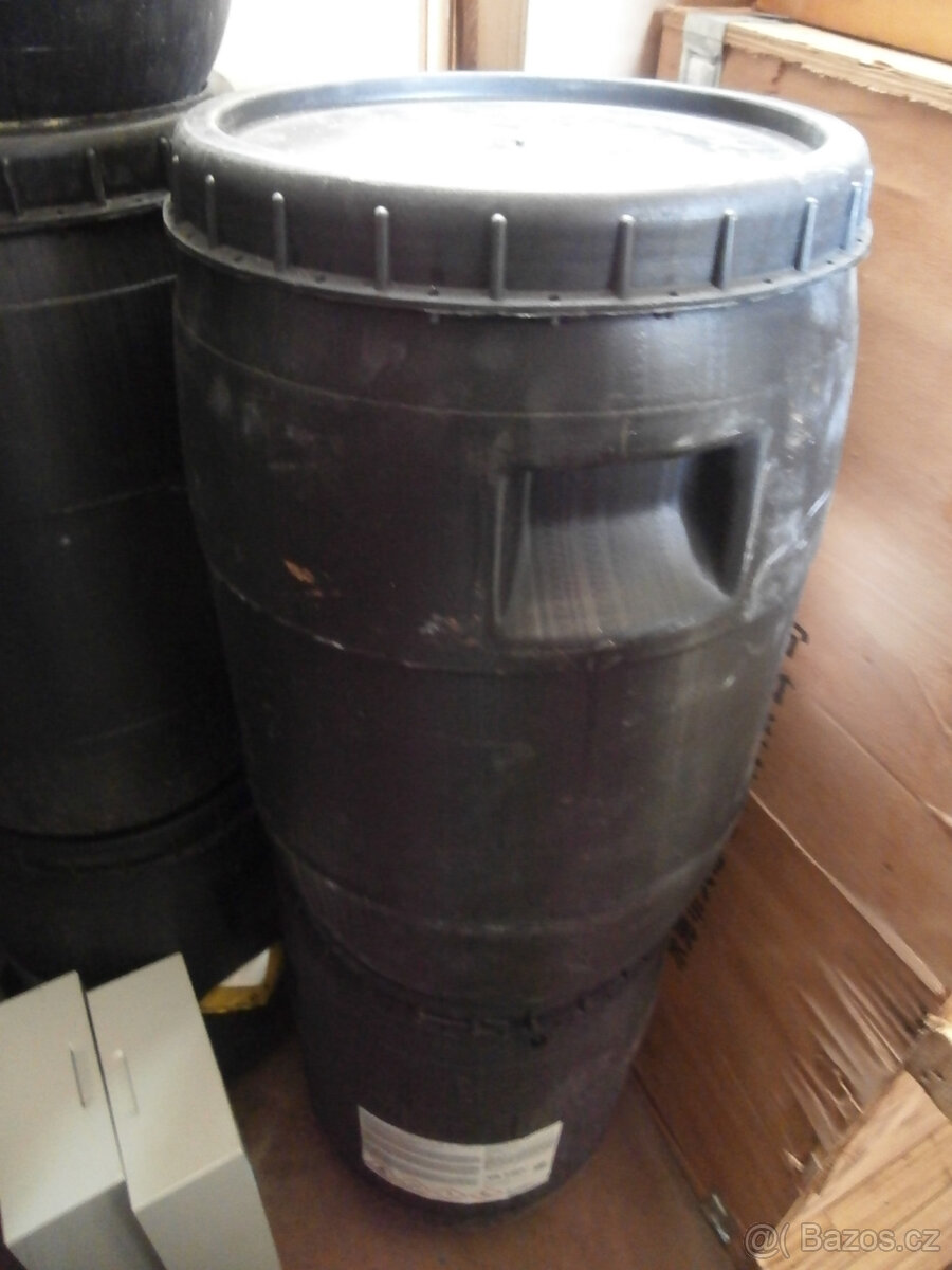 Sud plastový se šroubovacím víkem 50 litrů za 250 kč