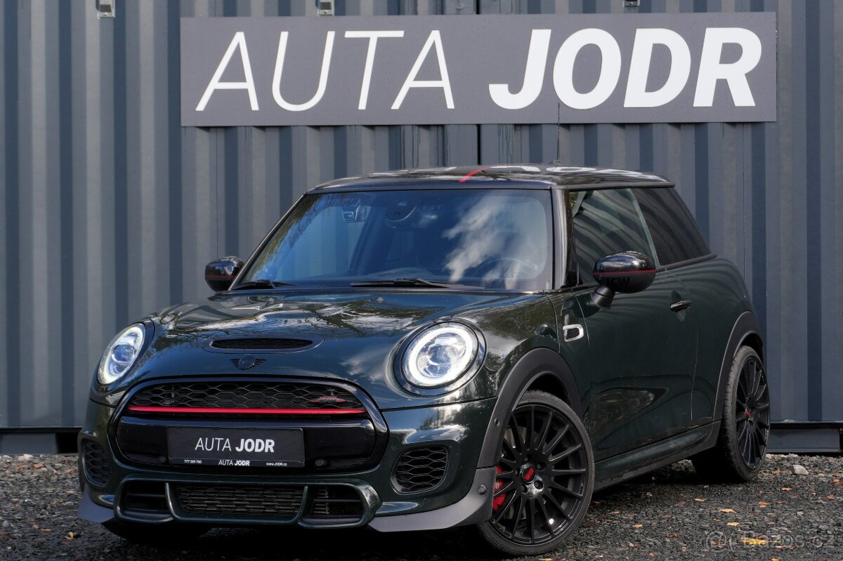 Mini Cooper JCW 170 kW, ČR, Harman/Kardon, Kamera
