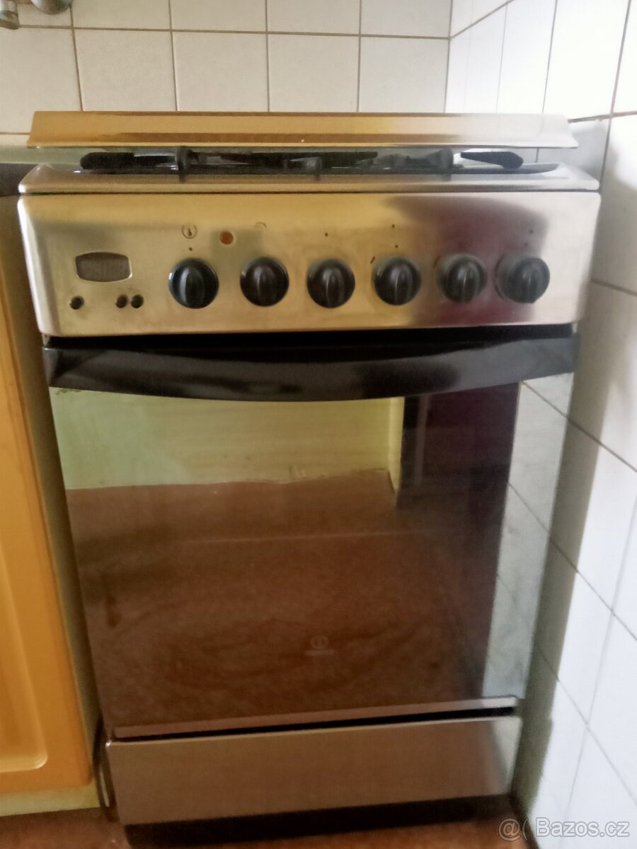 Sporák s El. trobou